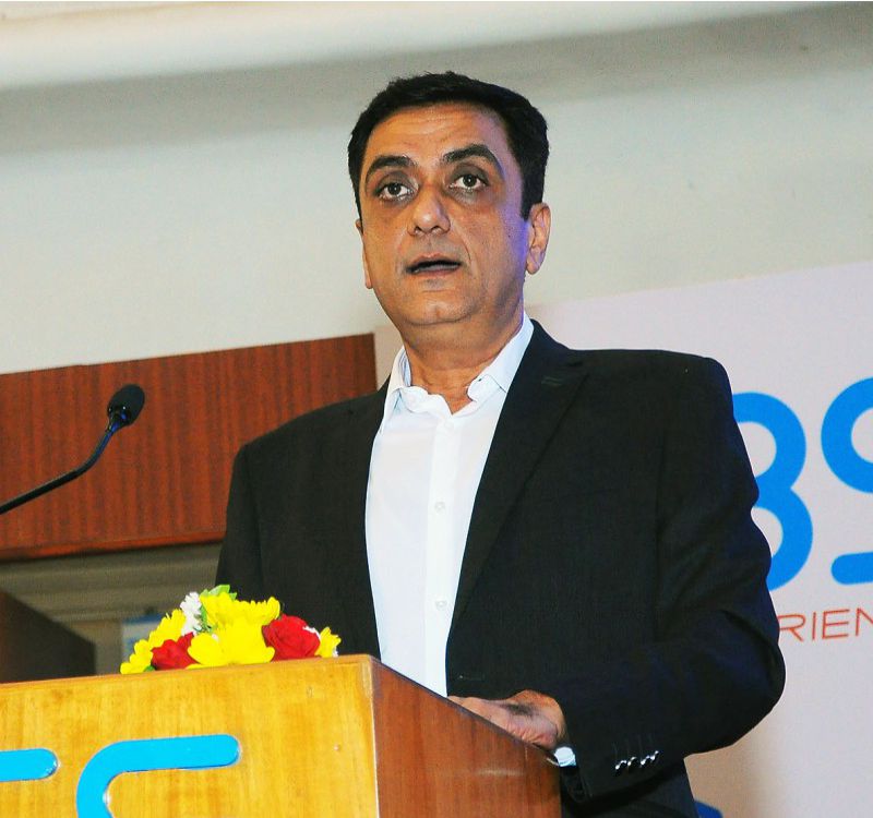 Hitesh-Asrani-Oak wood